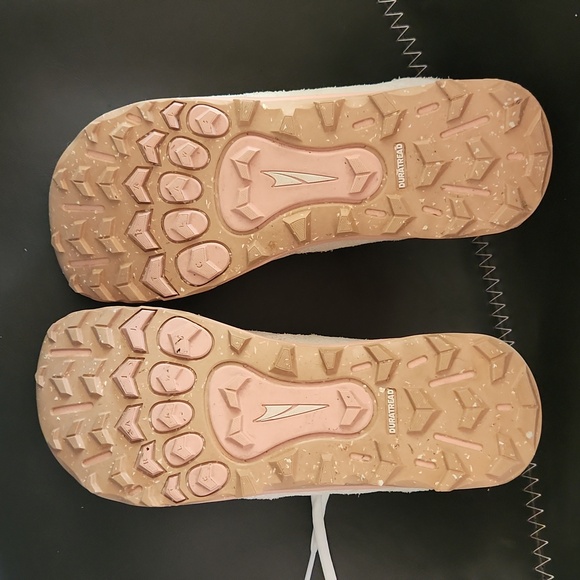 Altra Lone Peak Trail Runners, leather and canvas, size 9 - Picture 3 of 6